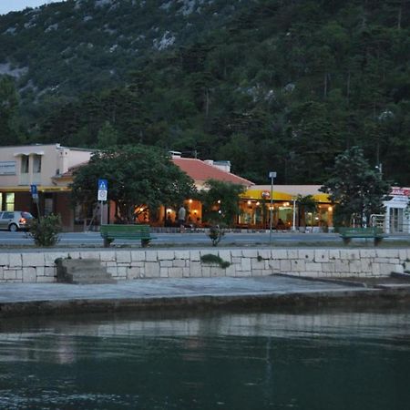 Guesthouse Bakarac Buitenkant foto