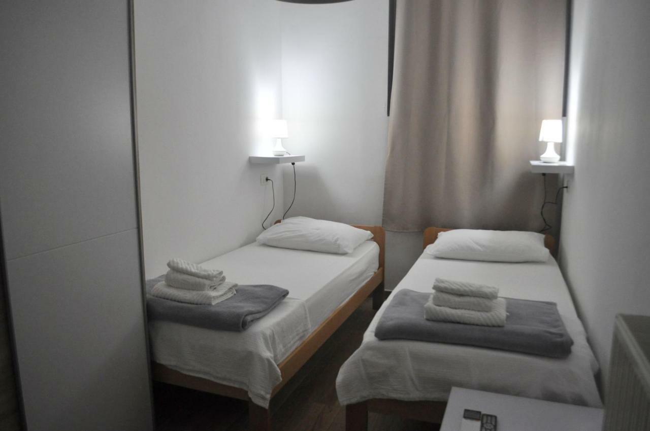 Guesthouse Bakarac Buitenkant foto